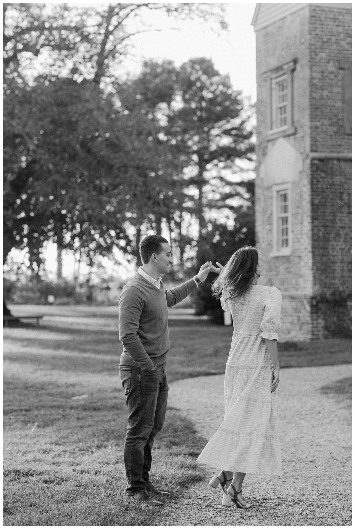 Posing ideas for engagement session